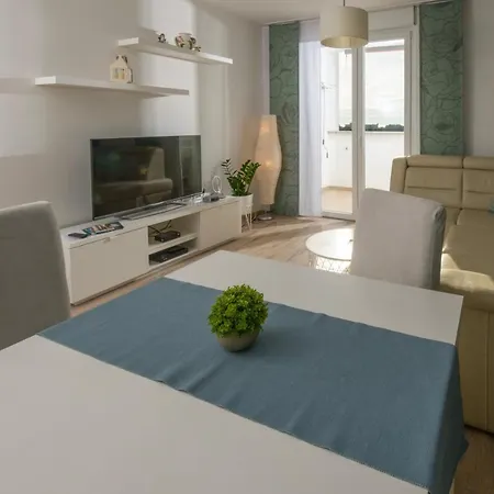 Adria Vista Mare - Modern With Sea View Пула